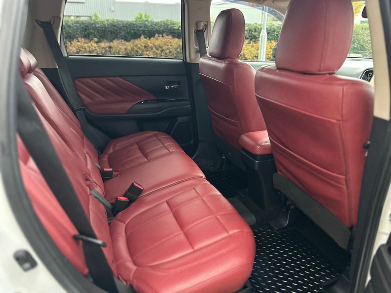 Used Mitsubishi Outlander 2016 for sale - 76660030: Photo 11