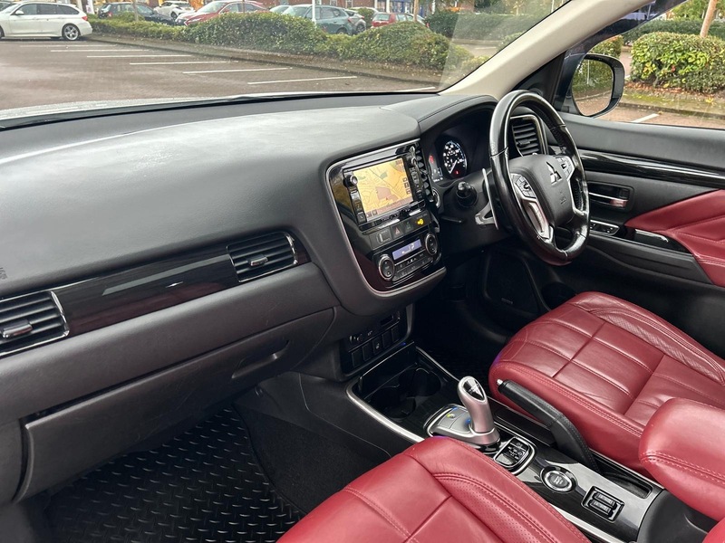 Used Mitsubishi Outlander 2016 for sale - 76660030: Photo 17