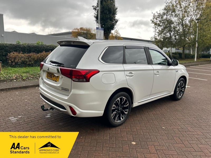 Used Mitsubishi Outlander 2016 for sale - 76660030: Photo 4