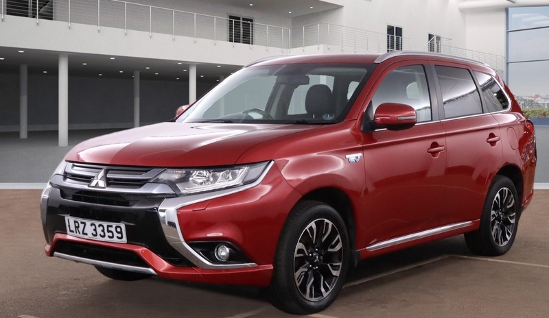 Used Mitsubishi Outlander 2016 for sale - 76974030: Photo 2