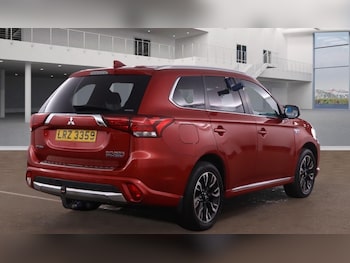 Used Mitsubishi Outlander 2016 for sale - 76974030: Photo