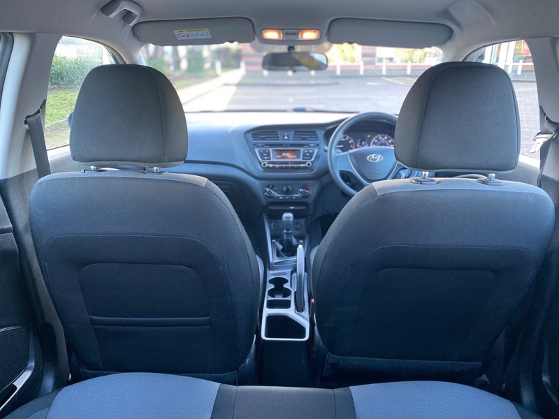 Used Hyundai i20 2017 for sale - 77200988: Photo 14