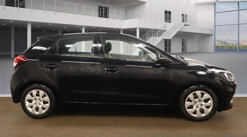 Used Hyundai i20 2017 for sale - 77200988: Photo 4