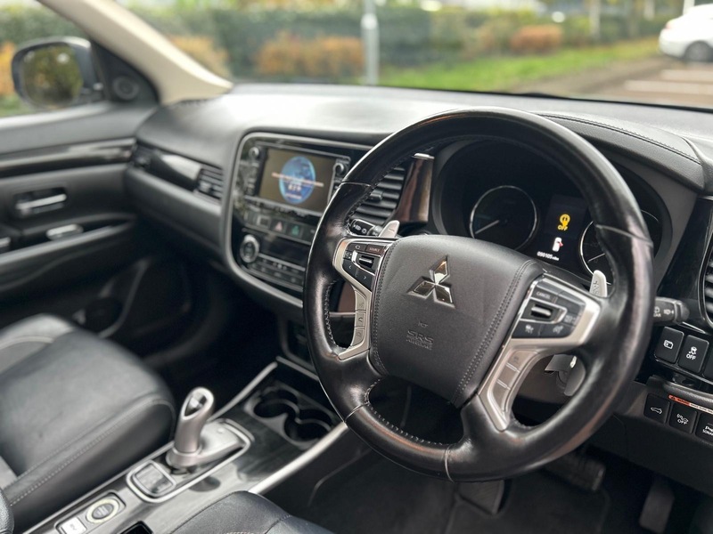 Used Mitsubishi Outlander 2017 for sale - 76660033: Photo 10