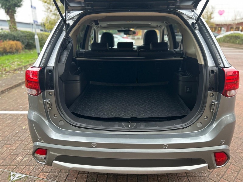 Used Mitsubishi Outlander 2017 for sale - 76660033: Photo 11