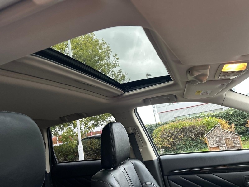 Used Mitsubishi Outlander 2017 for sale - 76660033: Photo 14