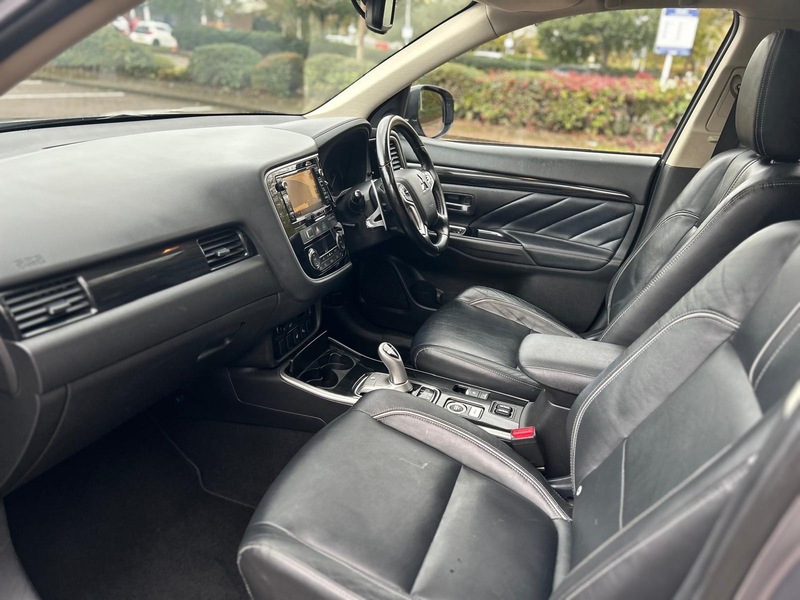 Used Mitsubishi Outlander 2017 for sale - 76660033: Photo 16