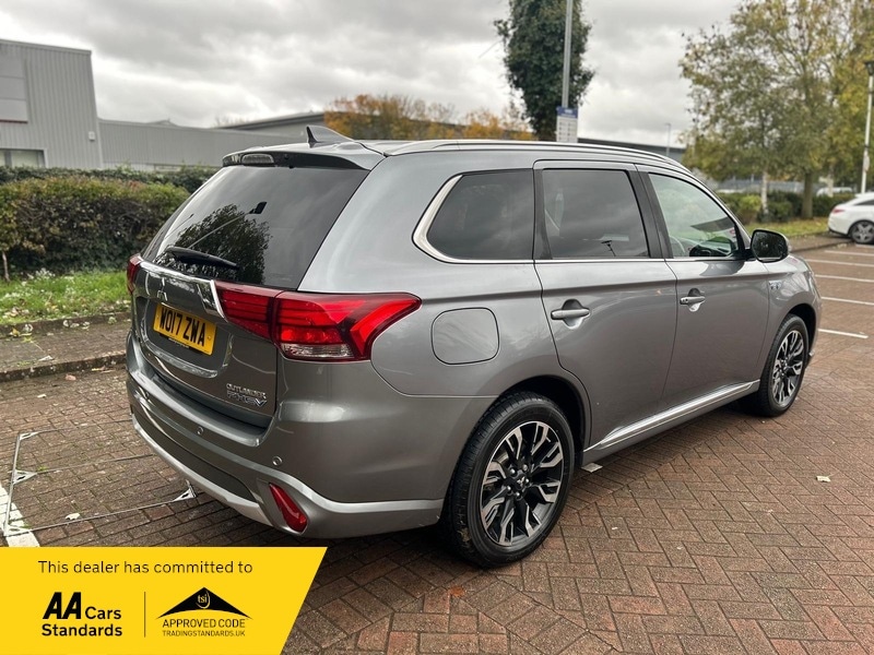 Used Mitsubishi Outlander 2017 for sale - 76660033: Photo 5