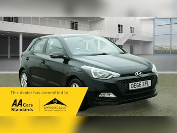 Used Hyundai i20 2017 for sale - 77370363: Photo