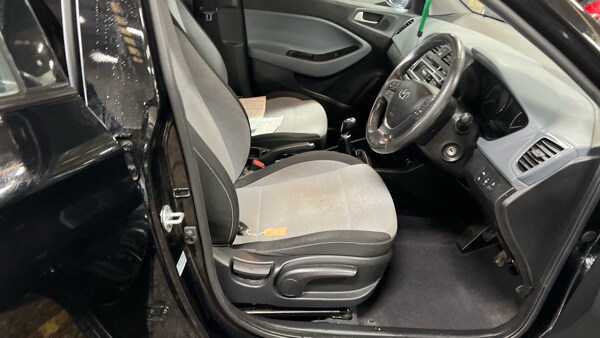 Used Hyundai i20 2017 for sale - 77370363: Photo 7