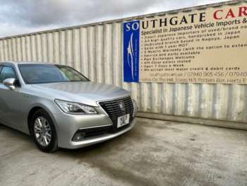 Used Toyota Crown 2013 for sale - 70102714: Photo