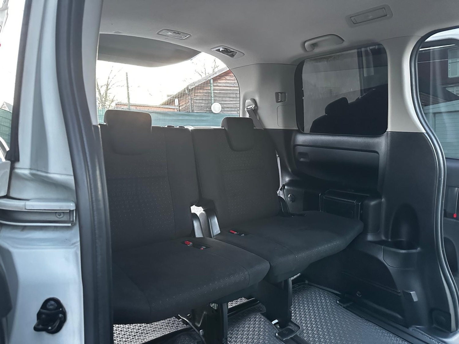 Used Toyota Voxy 2026 for sale - 77973562: Photo 16