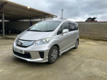 Used Honda Freed 2024 for sale - 77700919: Photo