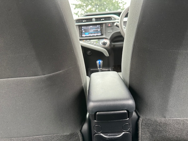 Used Toyota Aqua 2025 for sale - 75043435: Photo 15