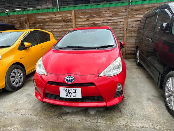 Used Toyota Aqua 2025 for sale - 75043435: Photo 2