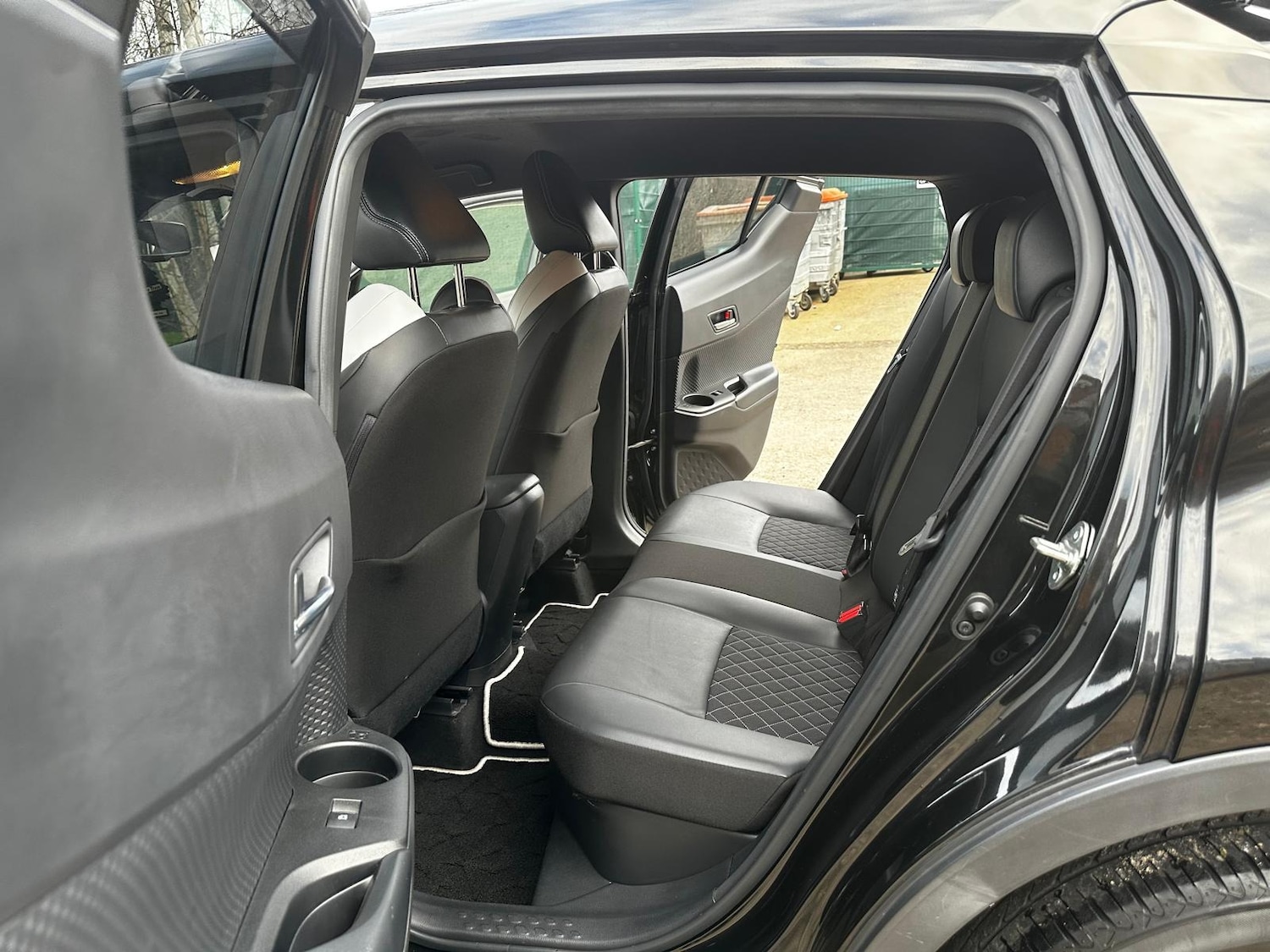 Used Toyota C-HR 2025 for sale - 78040290: Photo 16