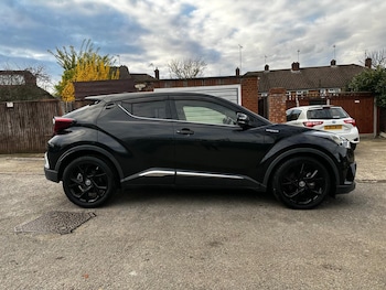 Used Toyota C-HR 2019 for sale - 78040290: Photo