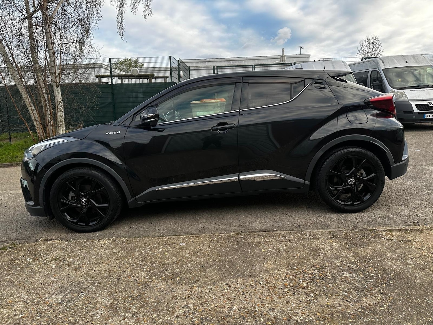 Used Toyota C-HR 2025 for sale - 78040290: Photo 8