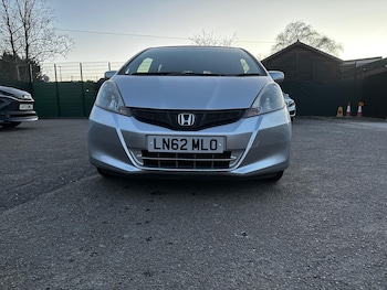 Used Honda Jazz 2013 for sale - 77977305: Photo