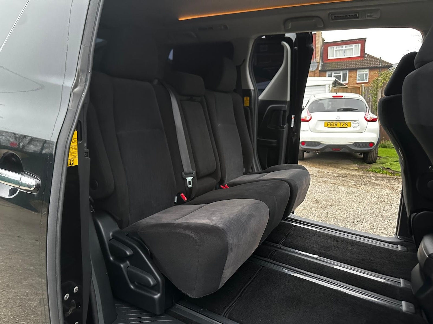 Used Toyota Alphard 2015 for sale - 77798695: Photo 13