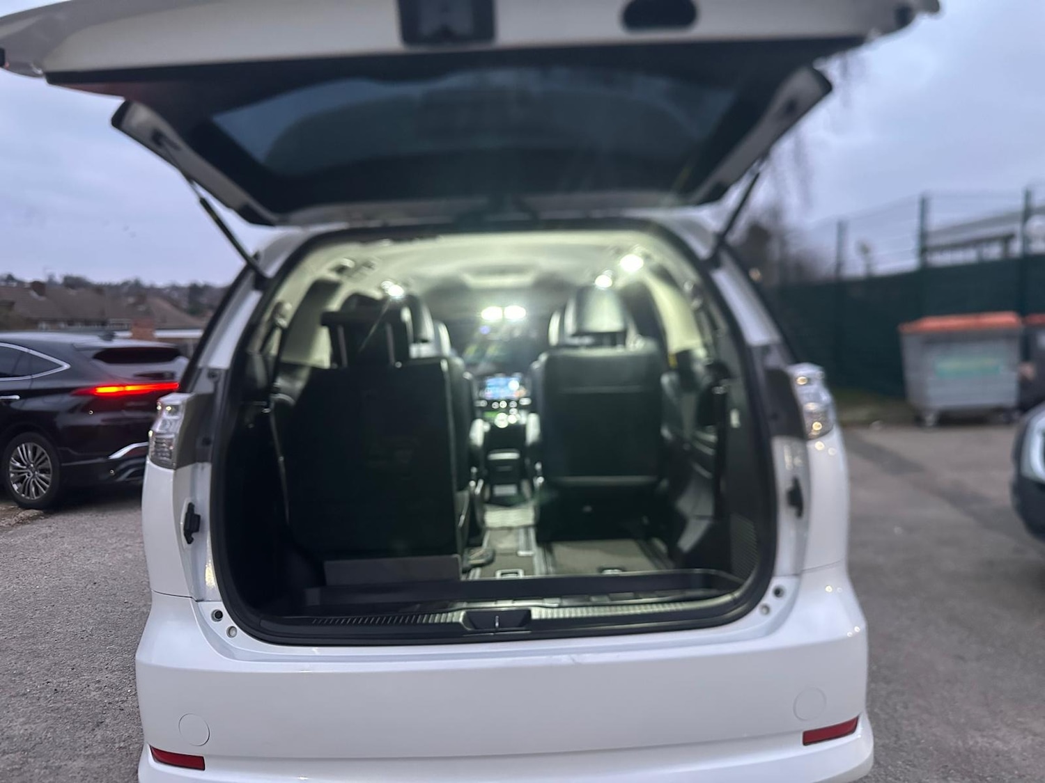 Used Toyota Estima 2025 for sale - 77517193: Photo 7