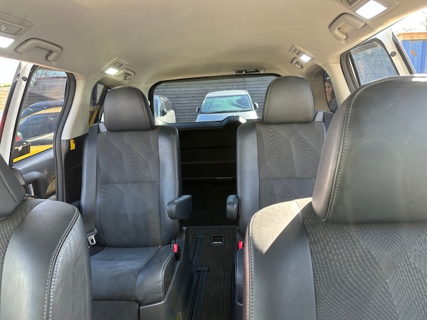 Used Toyota Estima 2025 for sale - 73915585: Photo 12