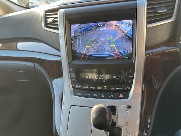 Used Toyota Vellfire 2014 for sale - 73496304: Photo 29