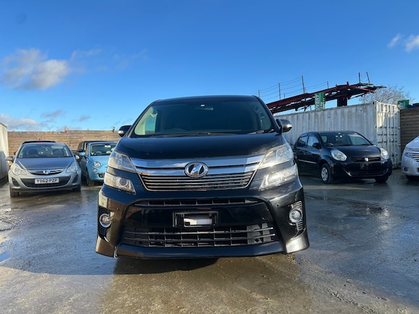 Used Toyota Vellfire 2014 for sale - 73496304: Photo 5