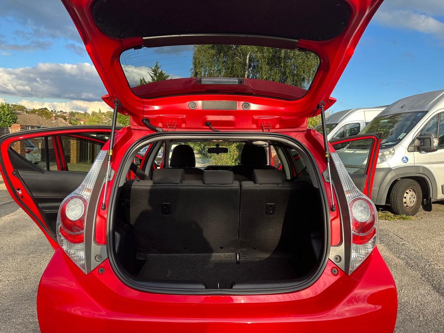 Used Toyota Aqua 2025 for sale - 77487076: Photo 15