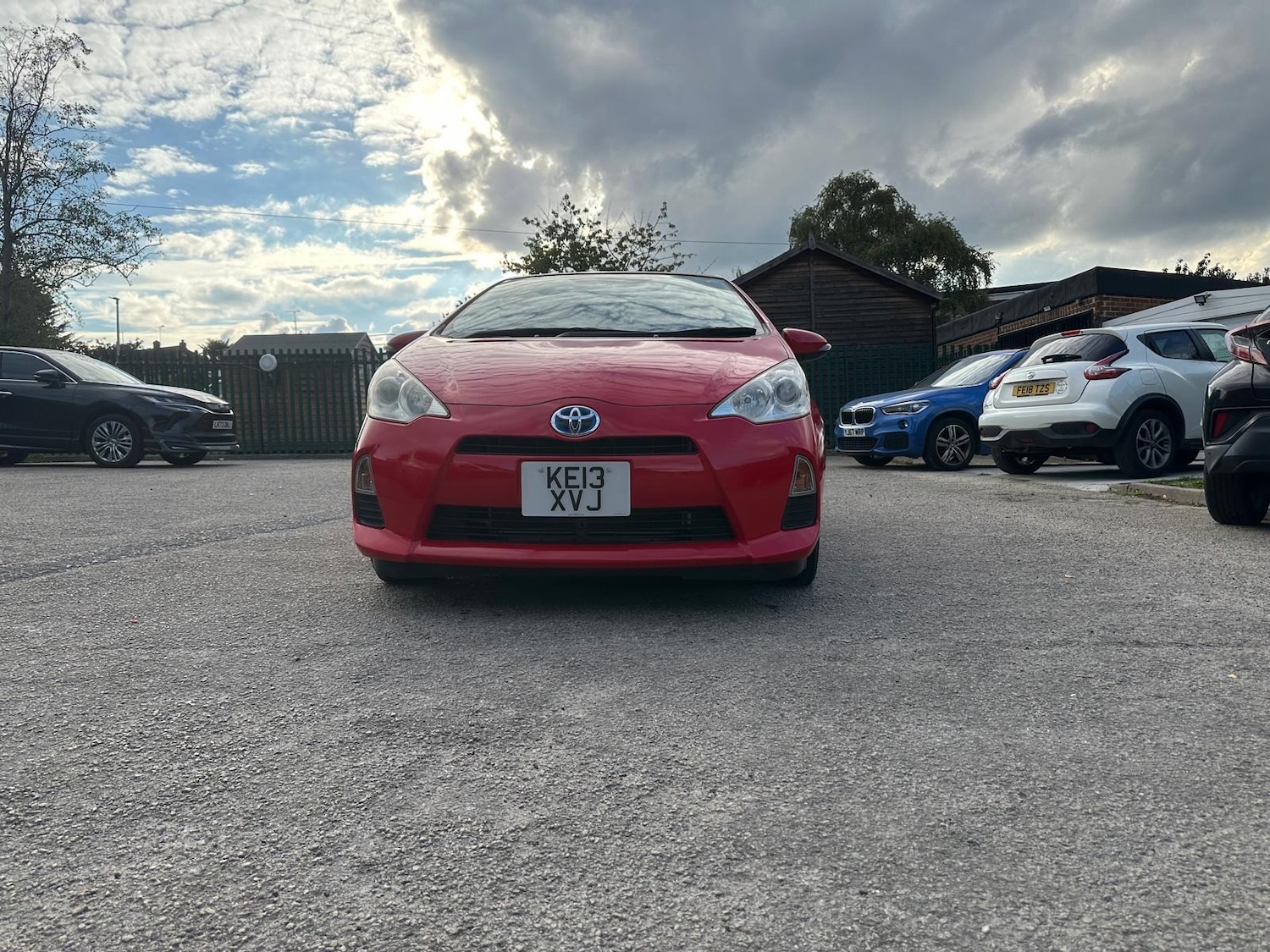 Used Toyota Aqua 2025 for sale - 77487076: Photo 2