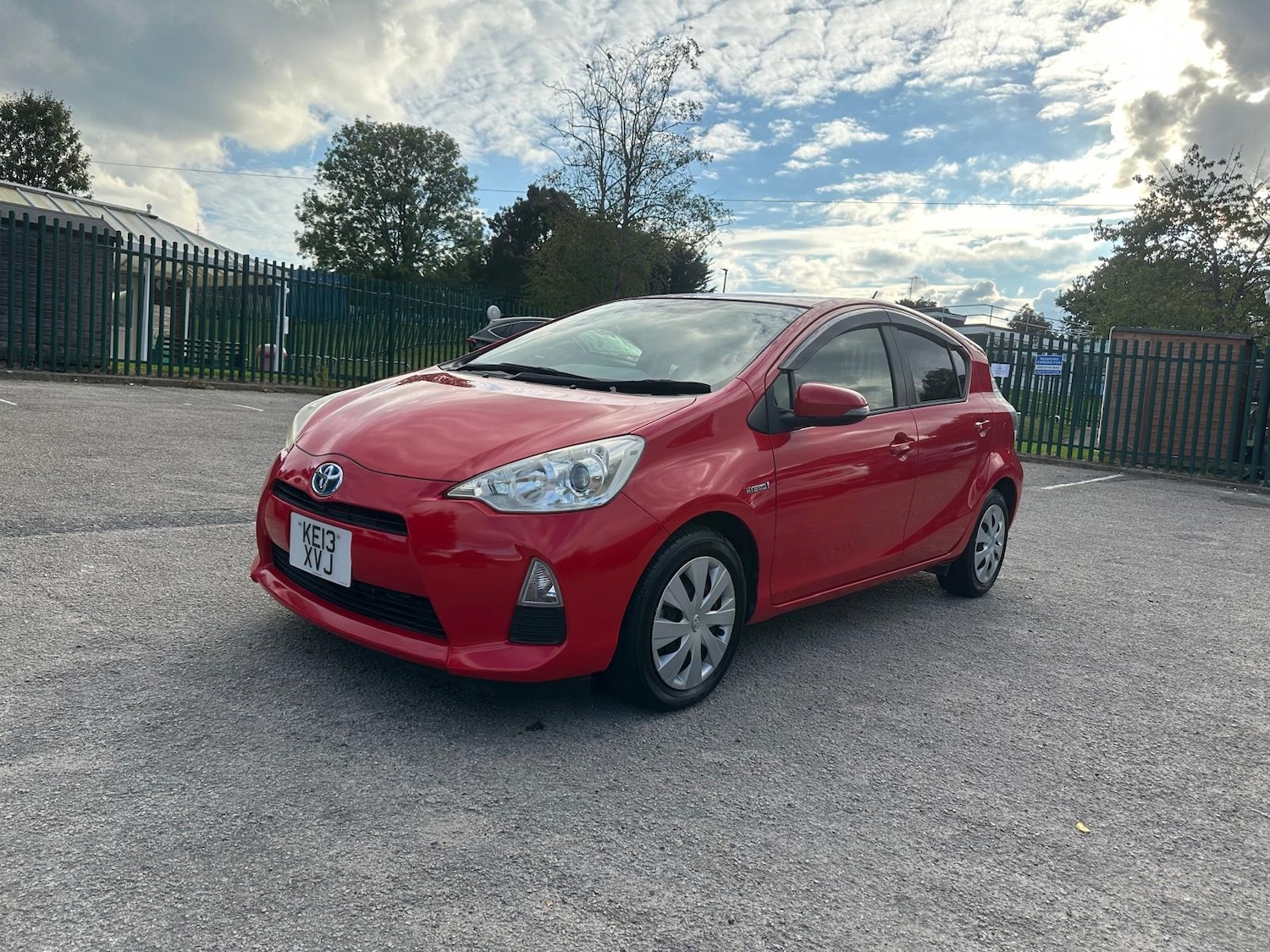 Used Toyota Aqua 2025 for sale - 77487076: Photo 3