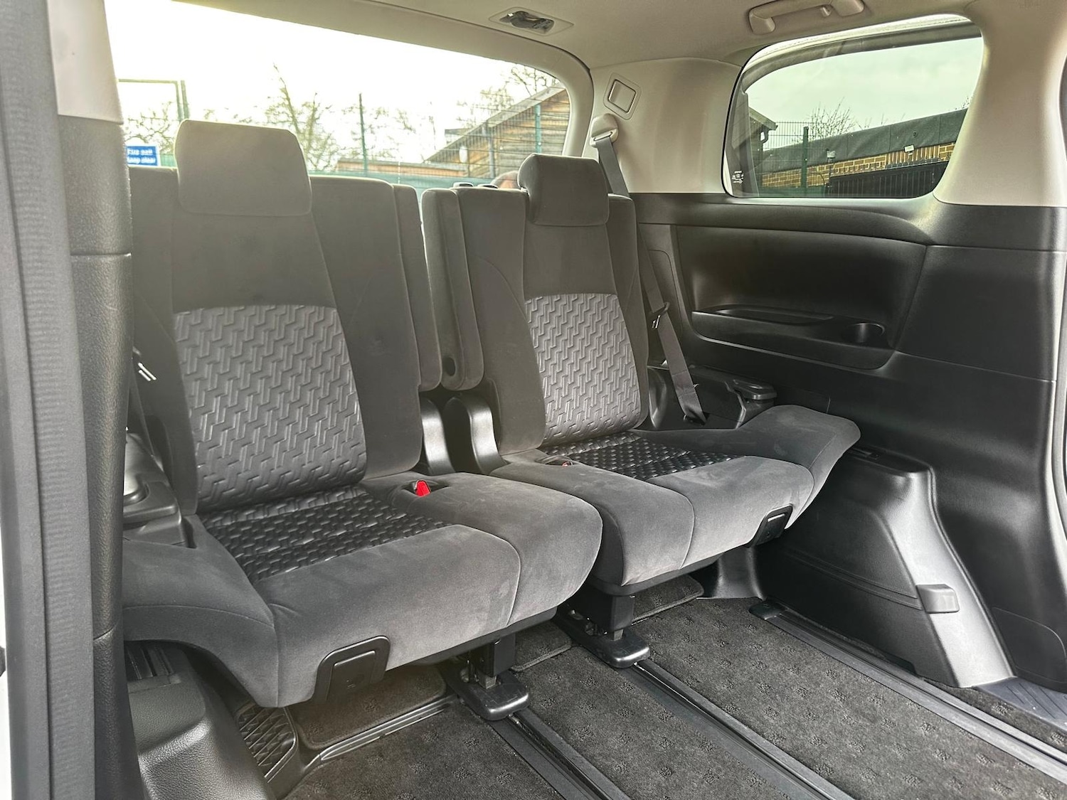 Used Toyota Alphard 2026 for sale - 78005566: Photo 21