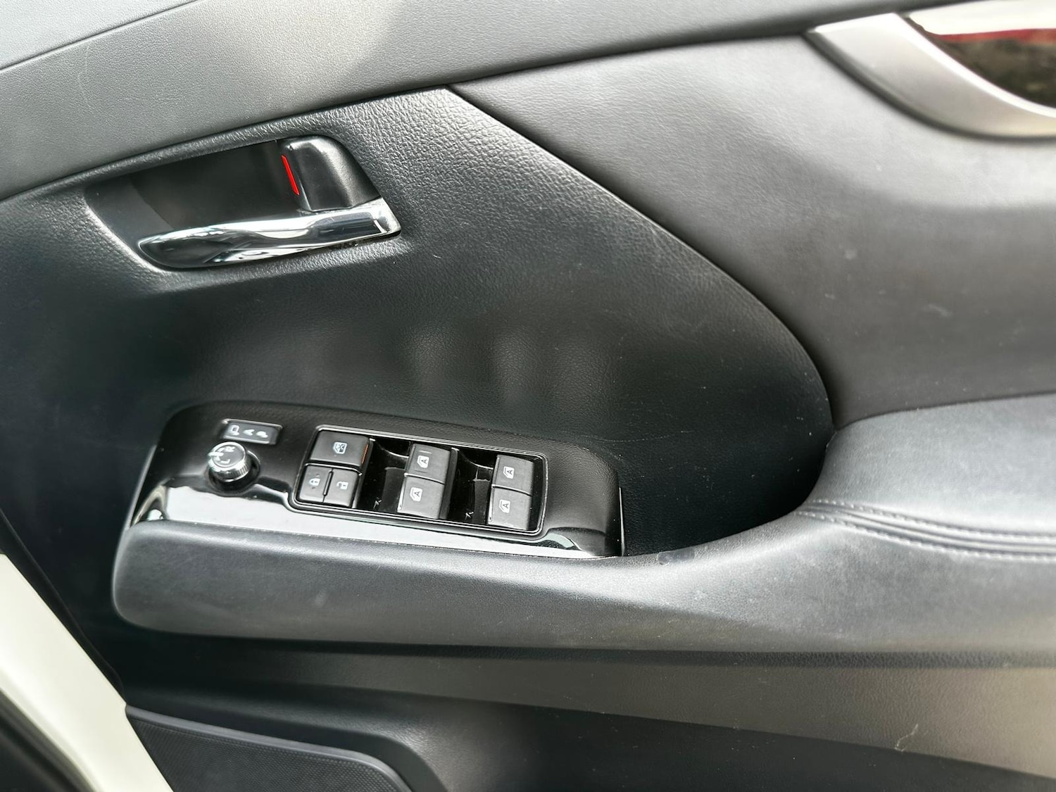 Used Toyota Alphard 2026 for sale - 78005566: Photo 8