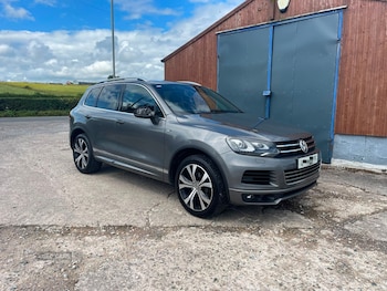 Used Volkswagen Touareg 2014 for sale - 79442384: Photo