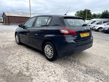 Used Peugeot 308 2015 for sale - 79554284: Photo