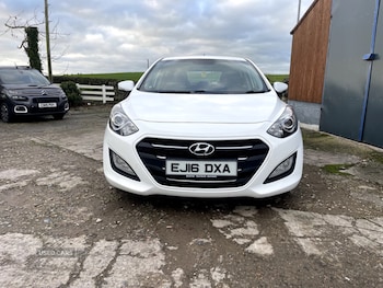 Used Hyundai i30 2016 for sale - 76500238: Photo