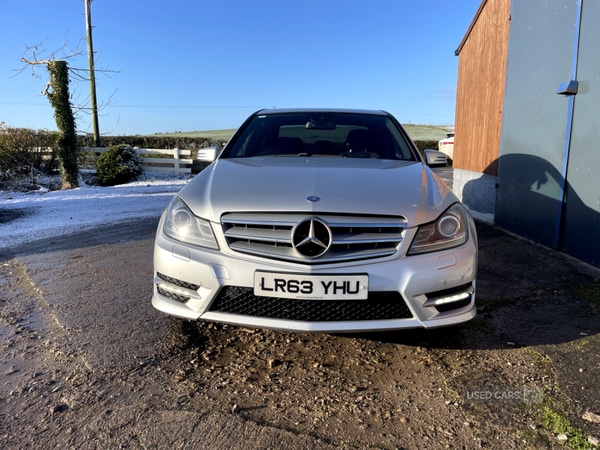 Used Mercedes-Benz C Class 2013 for sale - 76659692: Photo 2