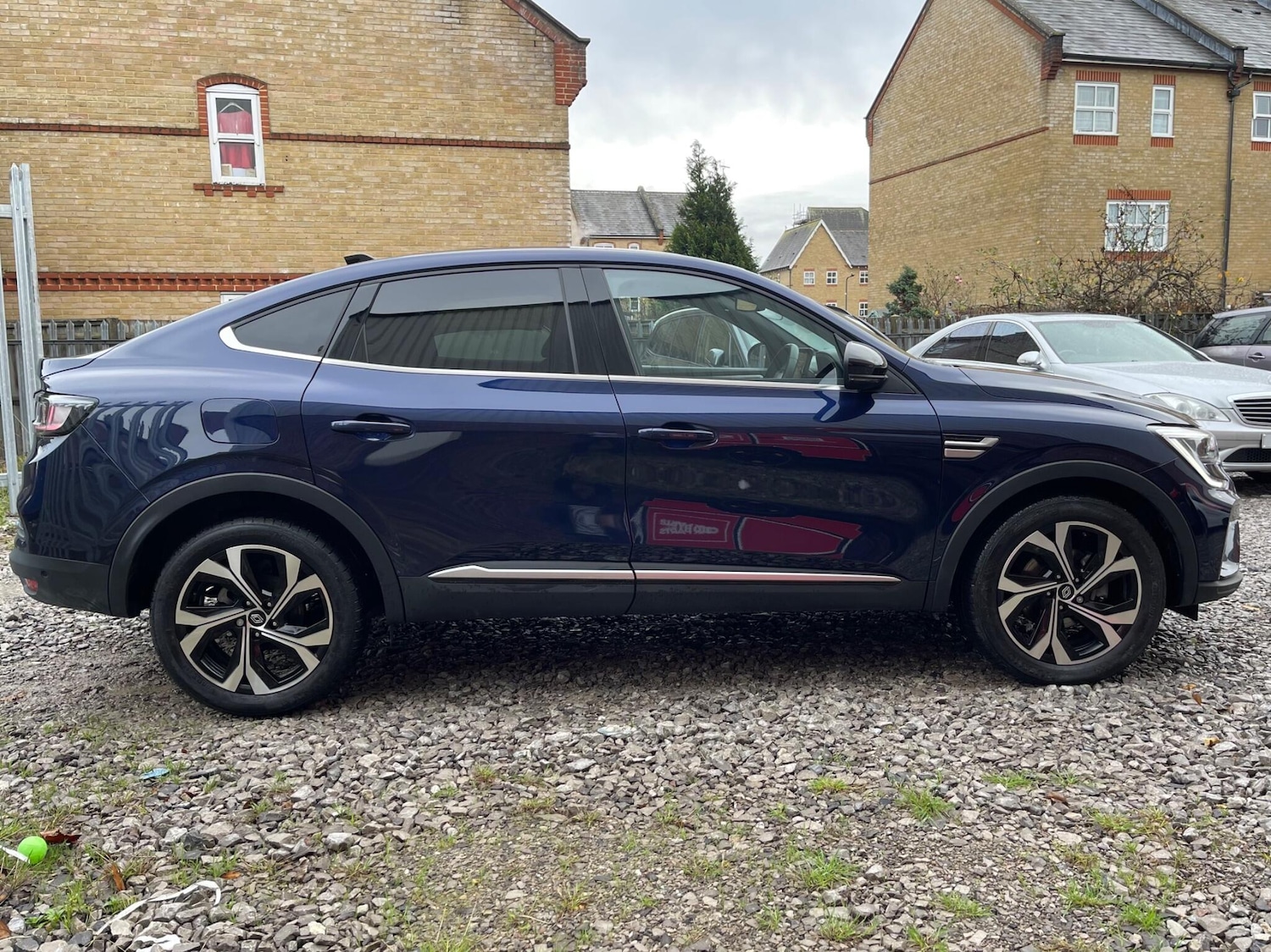 Used Renault Arkana for sale - 76997573: Photo 2