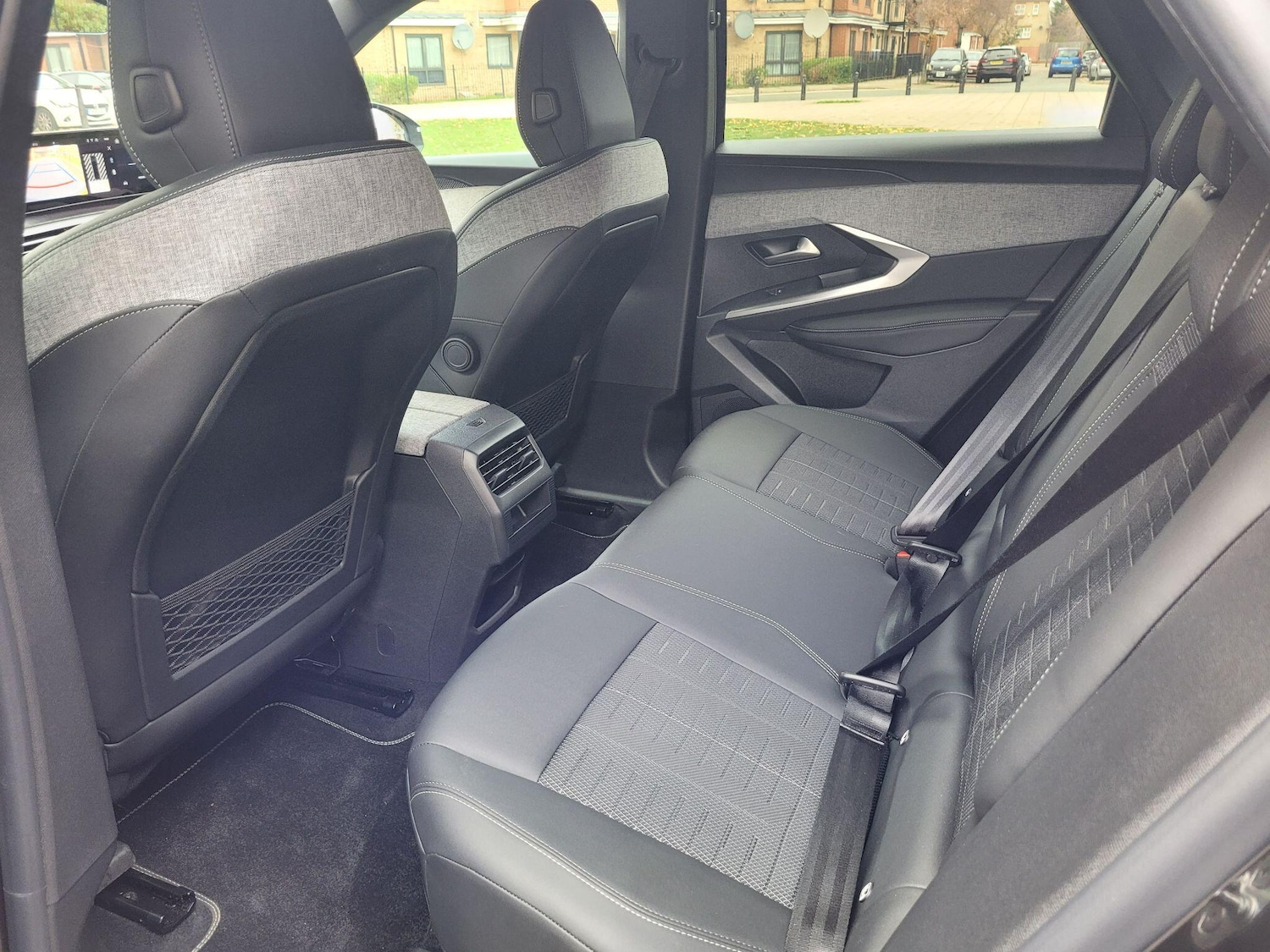 Used Peugeot 3008 2025 for sale - 76521877: Photo 32