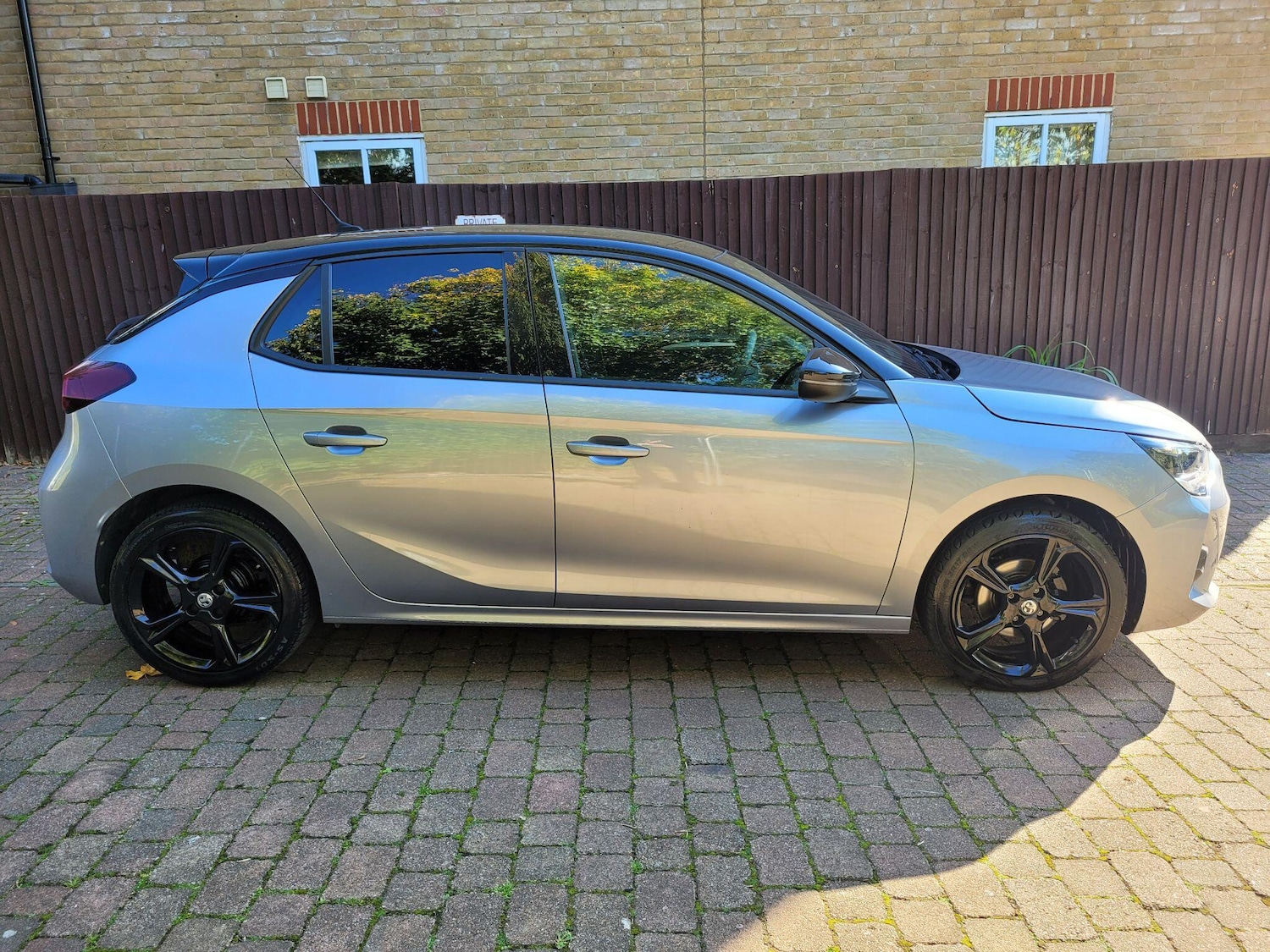 Used Vauxhall Corsa 2023 for sale - 76138147: Photo 2