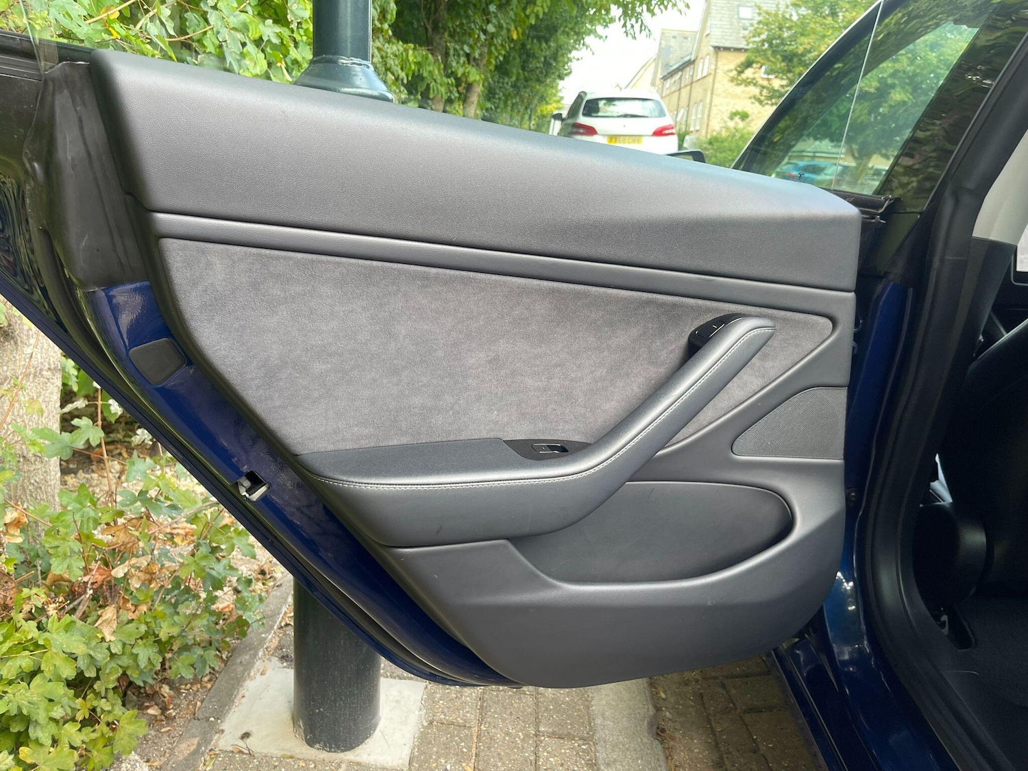 Used Tesla Model 3 2020 for sale - 76549785: Photo 34