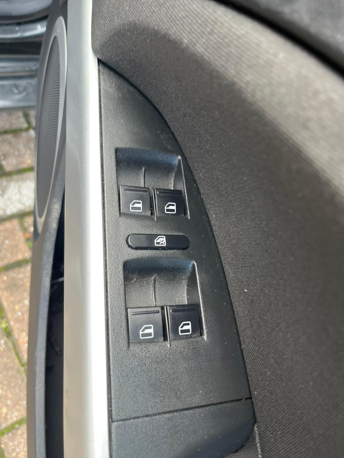 Used SEAT Leon 2010 for sale - 76441387: Photo 8