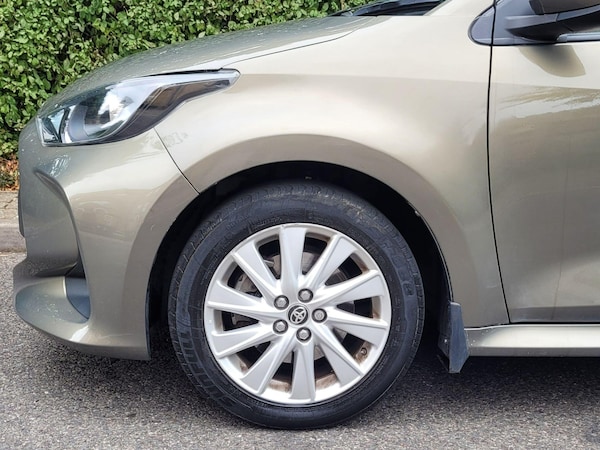 Used Toyota Yaris 2022 for sale - 75646808: Photo 44