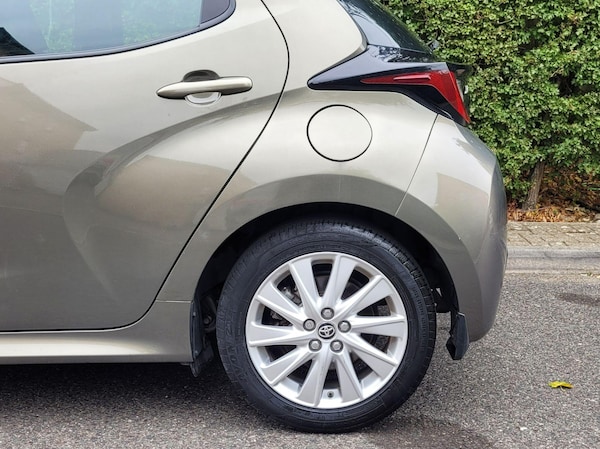 Used Toyota Yaris 2022 for sale - 75646808: Photo 45