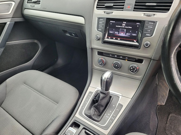 Used Volkswagen Golf 2014 for sale - 74935127: Photo 17