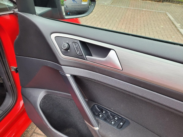 Used Volkswagen Golf 2014 for sale - 74935127: Photo 31