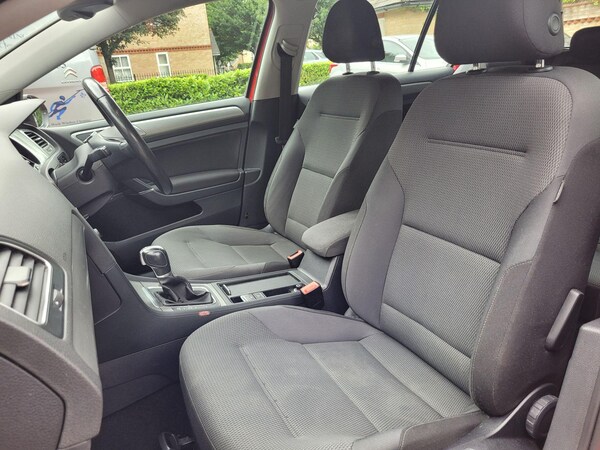 Used Volkswagen Golf 2014 for sale - 74935127: Photo 43
