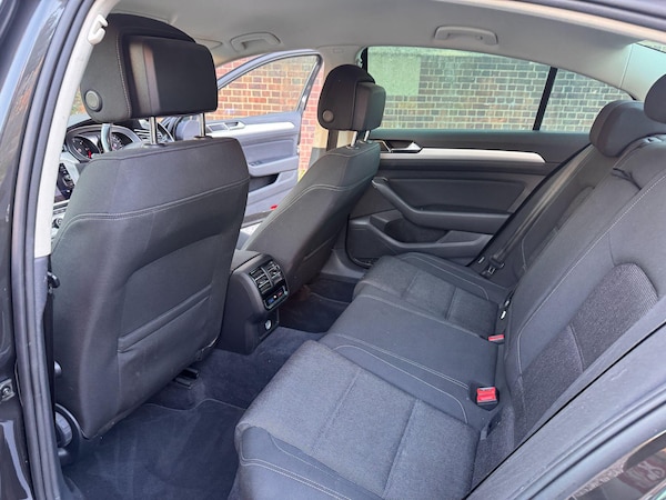 Used Volkswagen Passat 2018 for sale - 76247516: Photo 13