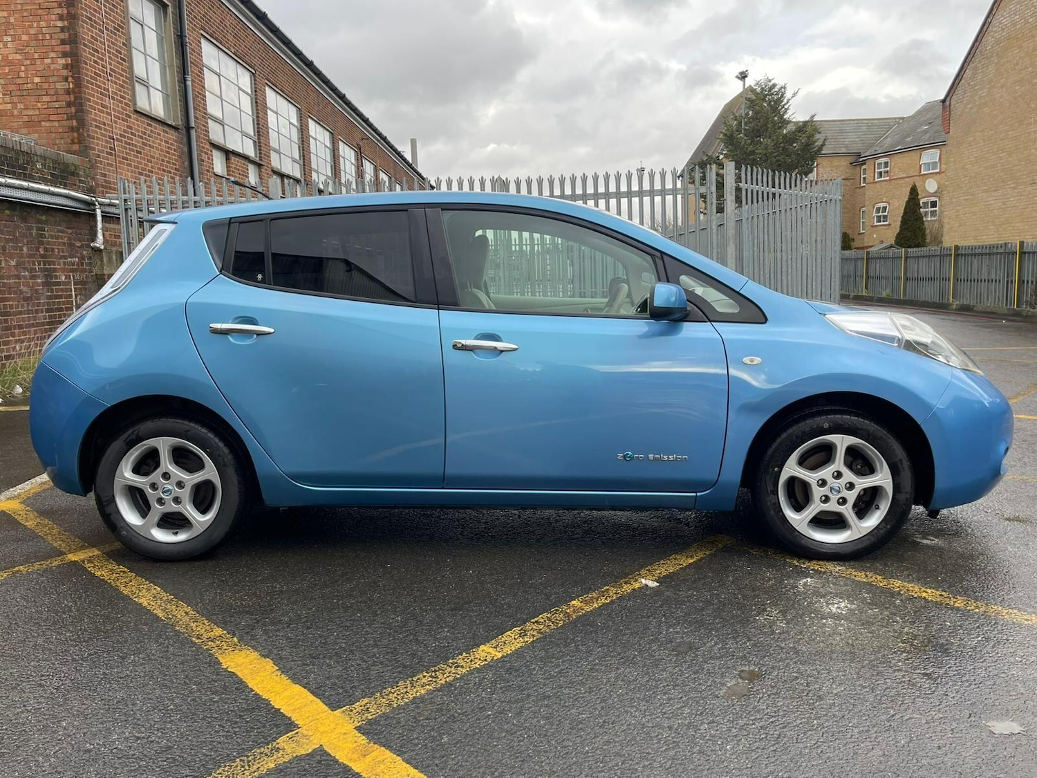 Used Nissan Leaf 2011 for sale - 77314639: Photo 11