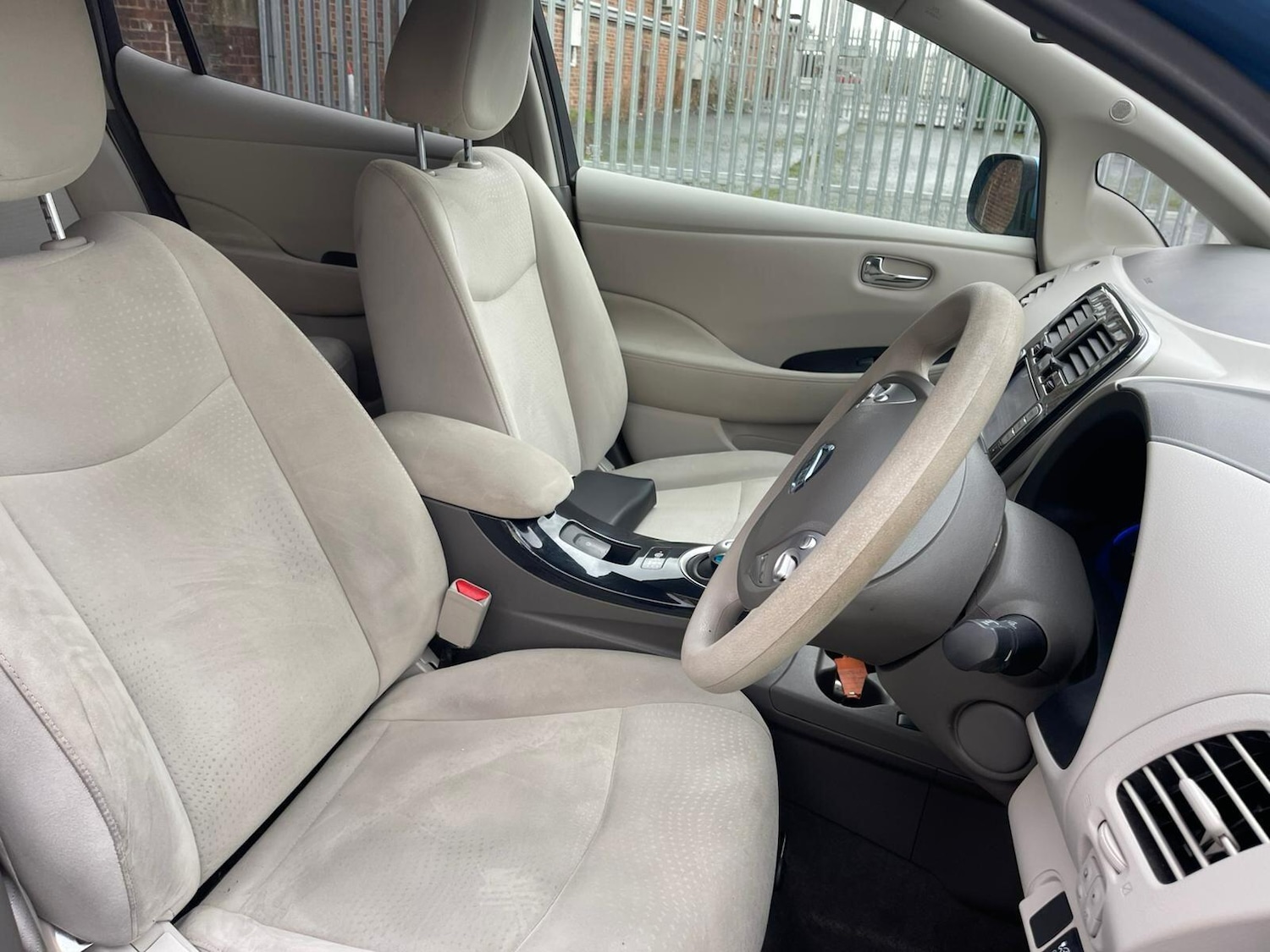 Used Nissan Leaf 2011 for sale - 77314639: Photo 17